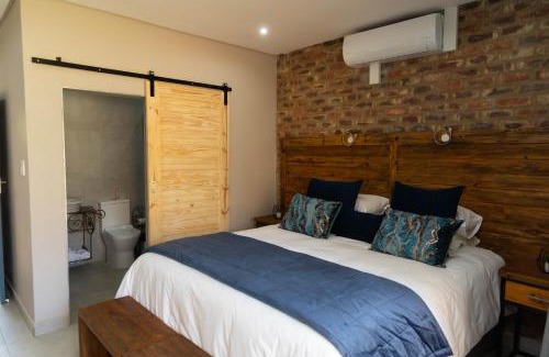 Potchefstroom House | Opstal Gastehuis