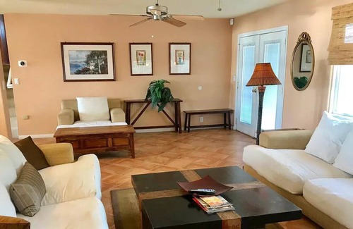 Canyon Lake House | Opuluxe Canyon Panoramic Luxe