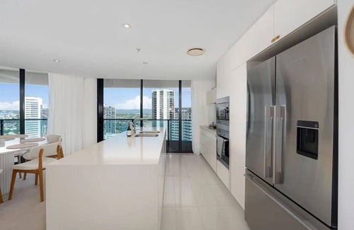 Broadbeach Apartment | Oracle - Best in Broadbeach