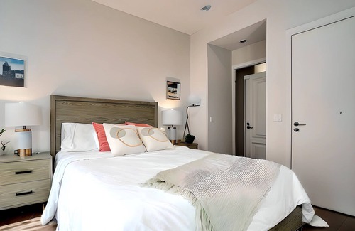 Central Park South Hotel | Oracle of New York Suites