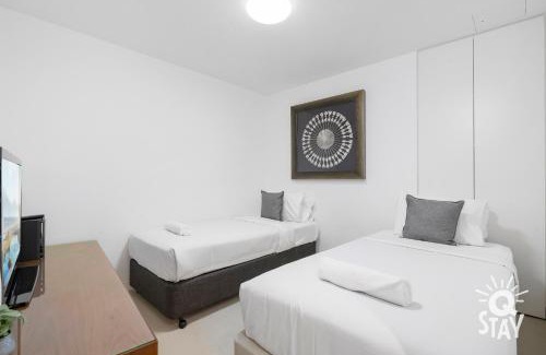 Broadbeach Apartment | Oracle Resort Broadbeach - 4 Bedroom Sub Penthouse Ocean View Apartment - QSTAY
