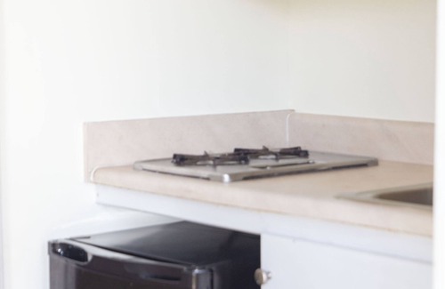 Nassau Hotel | Orange Hill Beach Inn