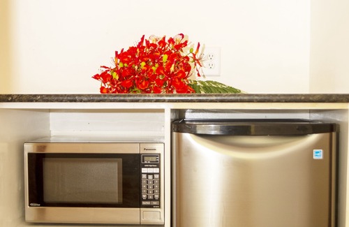 Nassau Hotel | Orange Hill Beach Inn