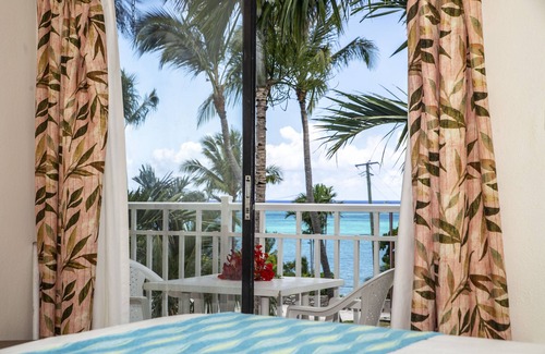 Nassau Hotel | Orange Hill Beach Inn
