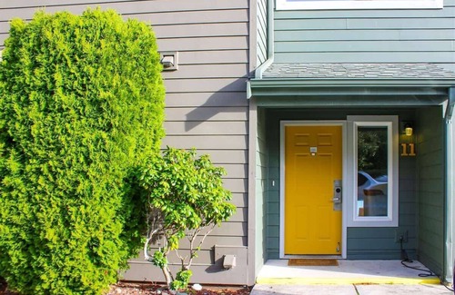 Adelma Beach House | Orca Oasis Condo Stunning Views Over Discovery Bay