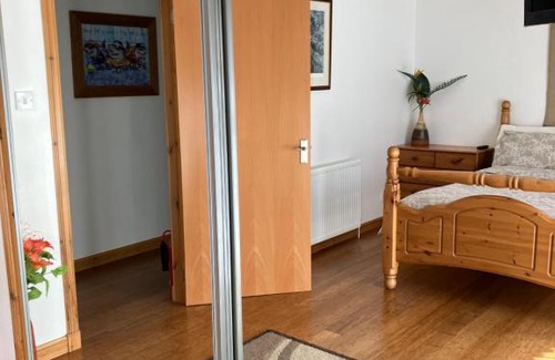 Montrose House | Orchard Cottage