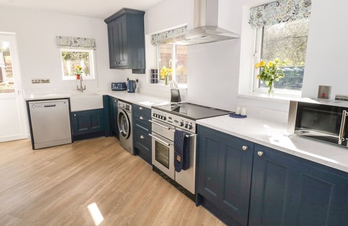 Little Cowarne Cottage | Orchard House