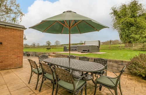 Little Cowarne Cottage | Orchard House