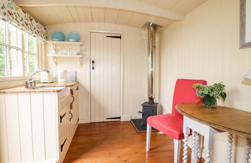 Burlawn Cottage | ORCHARD, romantic, character holiday cottage in Wadebridge
