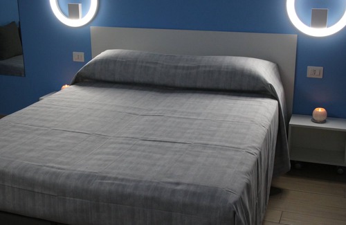 Corigliano Calabro House | Orchidea - Stanza Quadrupla - B&amp;b Lasso