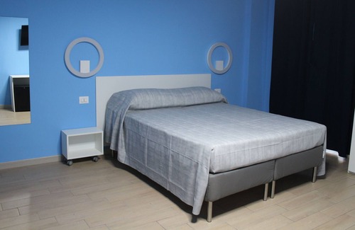 Corigliano Calabro House | Orchidea - Stanza Quadrupla - B&amp;b Lasso