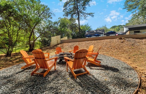 Marietta House | Oriole Oasis |PuttPutt|Theater|Game Room+More