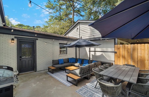Marietta House | Oriole Oasis |PuttPutt|Theater|Game Room+More