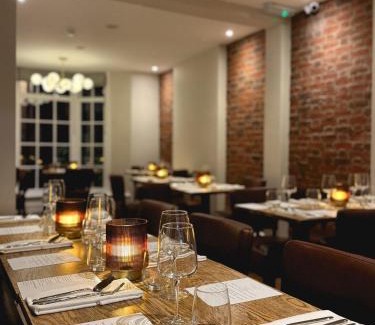 Lindfield Apartment | Orla Restaurant & Rooms