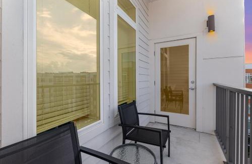 Florida Center Apartment | Orlando 2BR Mins to Universal and More