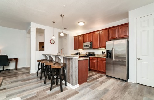 Florida Central Atlantic Coast Condo | Orlando Vista Cay Dream Vacation Luxurious/Exquisite 3Bed/2Bath Condo Sleeps 8