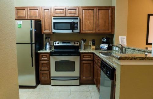 Florida Center Condo | Orlandos Sunshine Resort™ - 2 Bedroom