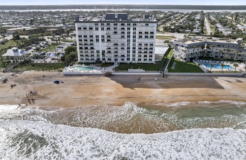 Ormond-by-the-Sea Condo | Ormond Beach Dream Condo 2 Bed Two Bath Rooms Stunning 9th Ocean Front Paradise!
