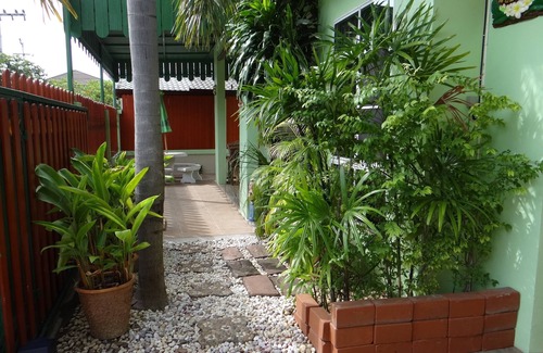 Kanchanaburi Villa | ORNY HOLIDAY VILLA BY THE BRIDGE OVER THE RIVER KWAI IN KANCHANABURI CITY