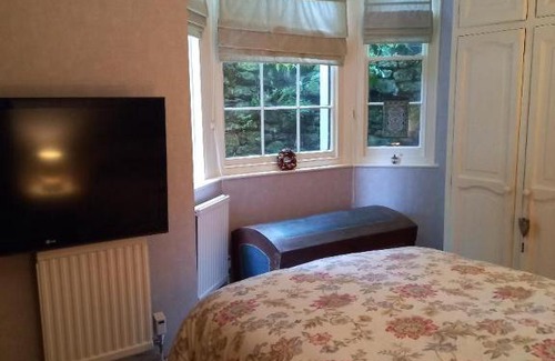 Ryde Bed & Breakfast | Osborne Lodge