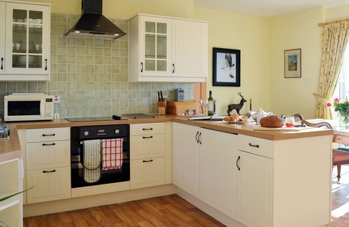 Kirriemuir Cottage | Osprey Cottage - UZQ