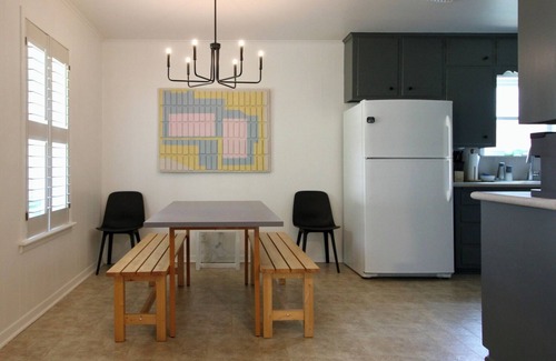 Bryan House | OTISLAND: Quiet 3-bedroom home close to Blinn