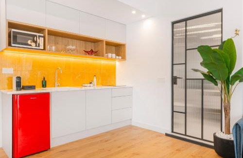 Thessaloniki City Centre Apartment | Ototo Stylish Corner Lofts