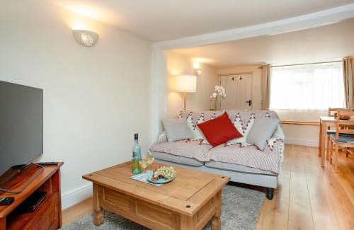 Ottery St Mary House | Otters Cottage