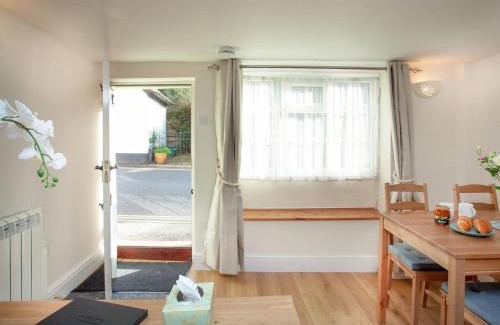 Ottery St Mary House | Otters Cottage