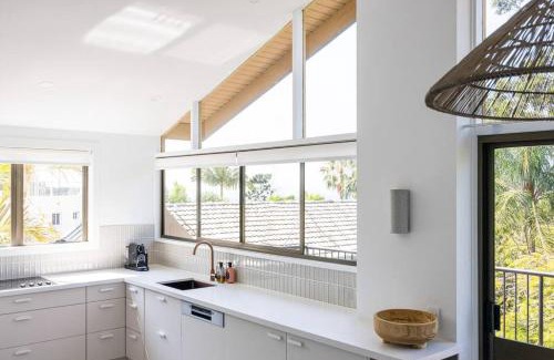 Noosa Heads House | Otto Descola - Views, walk to Hastings St & beach