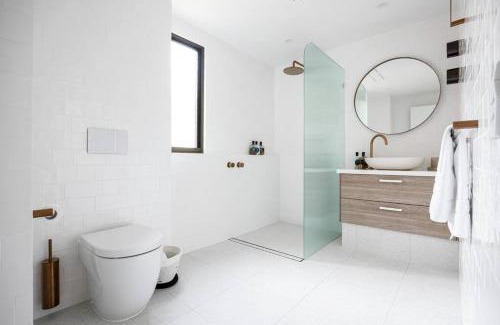 Noosa Heads House | Otto Descola - Views, walk to Hastings St & beach