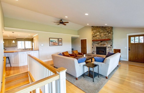 Kalispell House | Our Friends House- Quiet, Comfortable Retreat on 5 acres