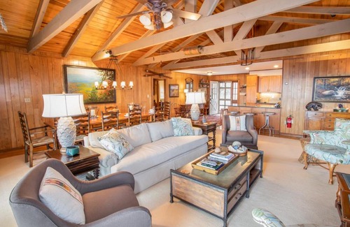 Blowing Rock House | Out On A Limb