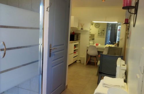 Lafourguette Condo | Outbuilding with independent entrance