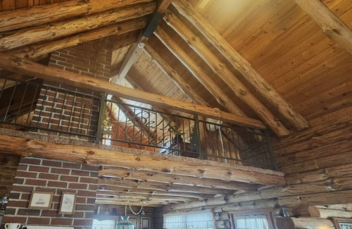 Roxbury Cabin | Outdoor enthusiasts! ATV trails, Hikes, Lakes, Coos Canyon, Skiing, and fishing