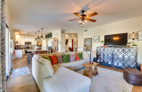 Tatum Ranch House | Outdoor Kitchen & Pool: Cave Creek Getaway