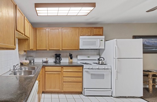 Jackson Apartment | Outpost: Town Square Lodge 6 - Close to Town