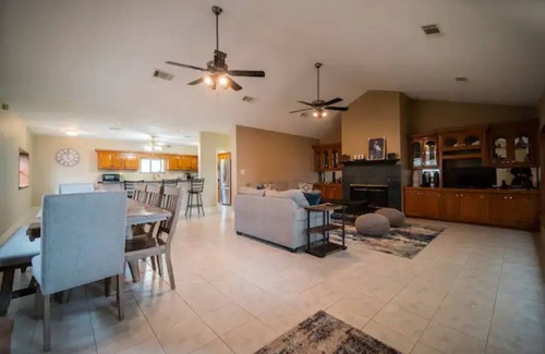 Mayflower House | Outstanding 3BR Central Arkansas Lakeside Retreat near Little Rock and Conway