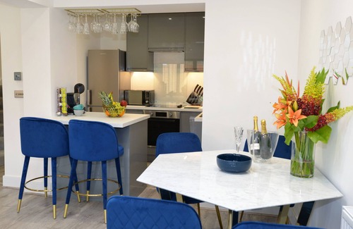 Littlehampton House | Outstanding modernised 3/4 double bedroomed house