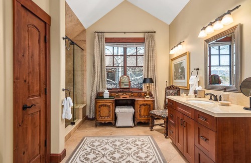 Carbondale House | Outstanding Mountain Golf Retreat