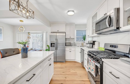 Inglewood House | Outstanding Pool House Next to SOFI/Intuit Dome!