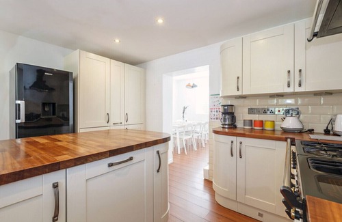Mundesley House | Overcliff Lodge Boutique Beachside Property