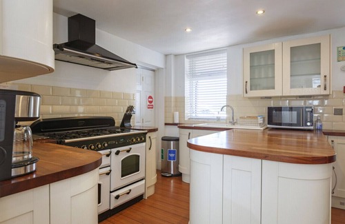 Mundesley House | Overcliff Lodge Boutique Beachside Property