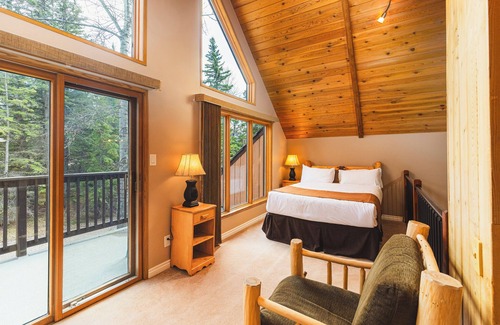 Jasper East Resort | Overlander Mountain Lodge