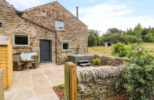 Little Hayfield House | Overlea Cowshed