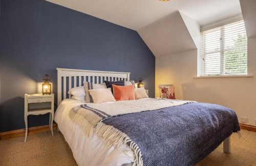 Warham House | Owl Cottage W