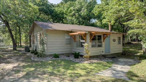 Hoyt House | Owl Hoot Lake Retreat- Dock, beach & wooded haven!