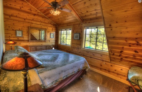Foresta Cabin | Owl Moon Cabin - Rare jewel of a cabin located inside Yosemite National Park