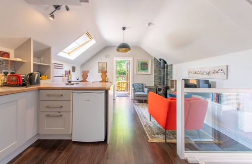 Knockaderry Cross Roads Apartment | Own door apartment surrounded by mature gardens in the Wicklow mountains