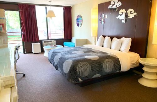 Ozark Hotel | Oxford Inn